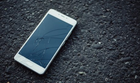Réparation vitre cassé iPhone Roanne